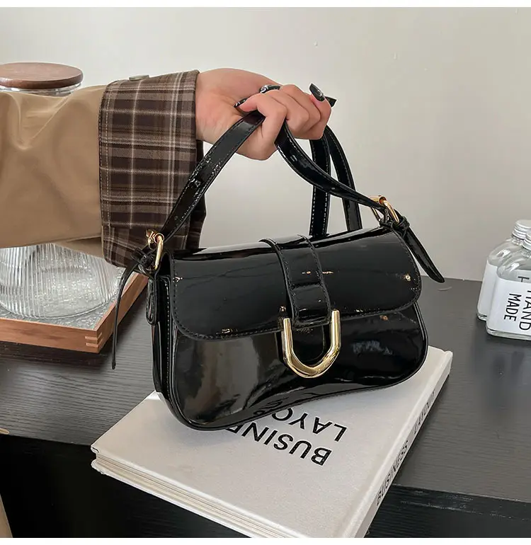 Women's 2-Piece Shoulder Bag Set Red Black Leather — feature 18