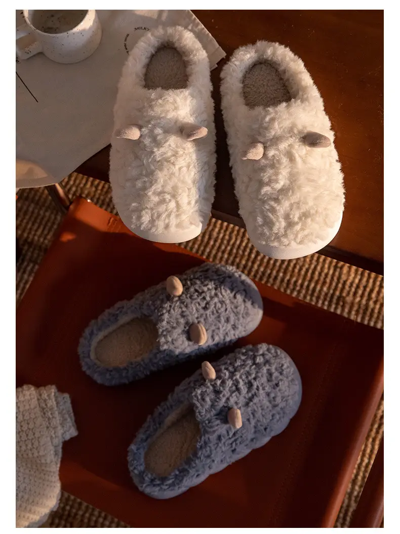 Cute Croc Slippers for Women Winter Warm Velvet — feature 13