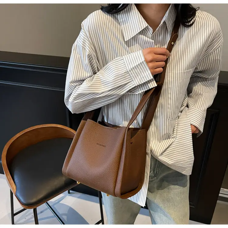 Women's Brown Leather Bucket Bag Shoulder Bag Casual Trendy — feature 12