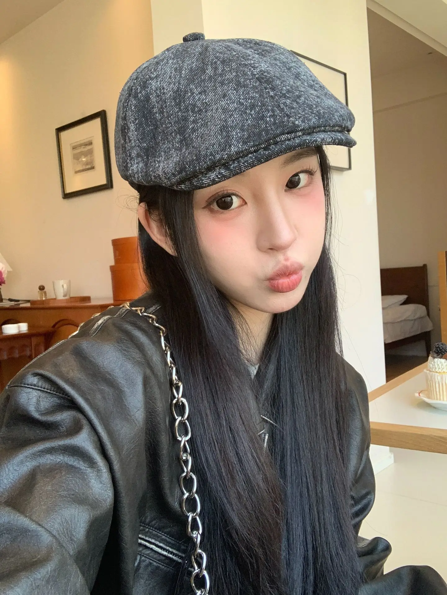 Women Blue Wool Flat Cap Autumn Wear — feature 3