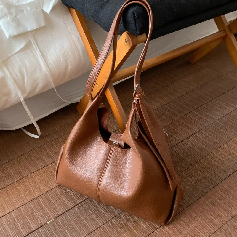 Brown Leather Shoulder Bag for Women 2025 — feature 13