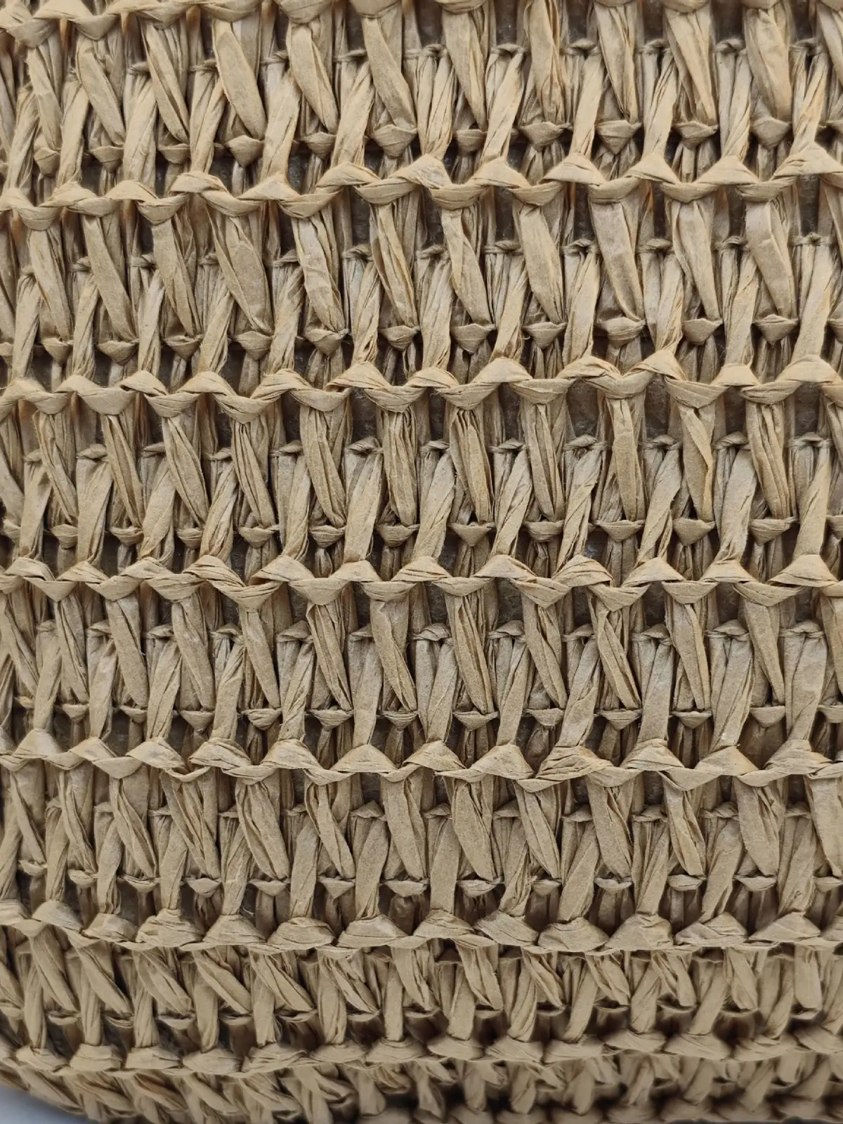 Hand-Woven Straw Crossbody Bag for Women - Image 5
