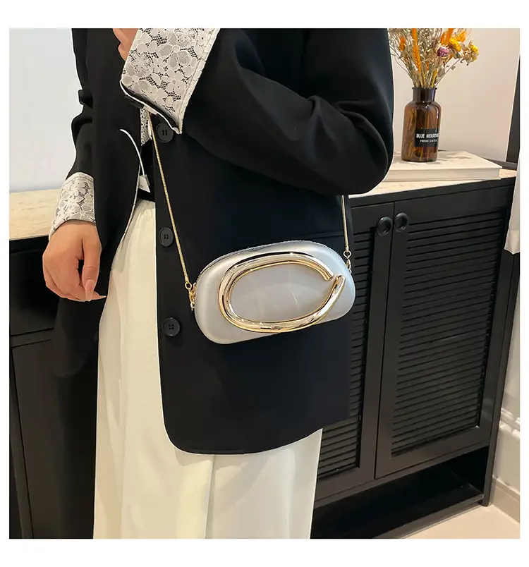 Personalized Niche Shoulder Bag for Women 2025 — feature 22