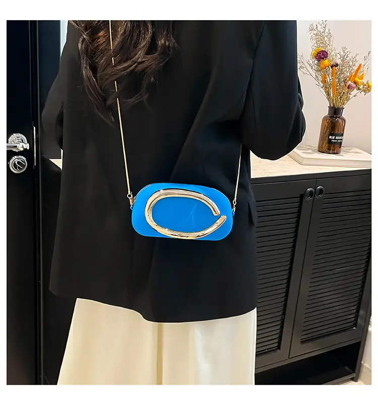Personalized Niche Shoulder Bag for Women 2025 — feature 27