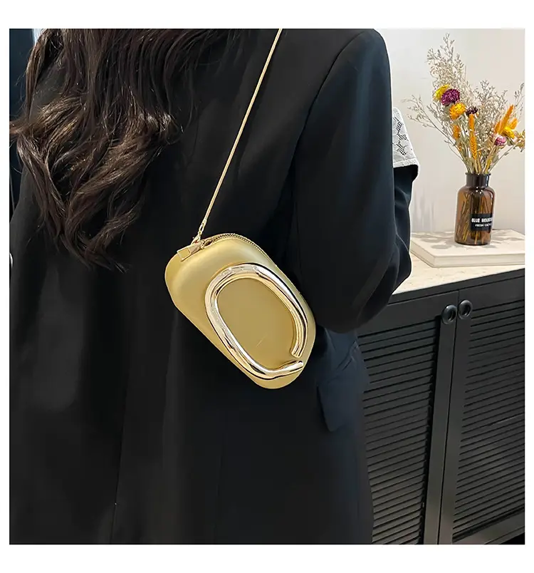 Personalized Niche Shoulder Bag for Women 2025 — feature 30