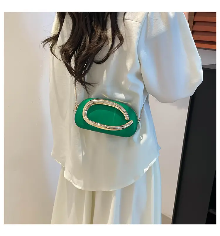 Personalized Niche Shoulder Bag for Women 2025 — feature 32