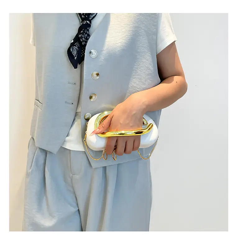 Personalized Niche Shoulder Bag for Women 2025 — feature 38