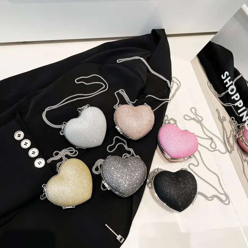 Heart-Shaped Diamond Chain Crossbody Bag Pink