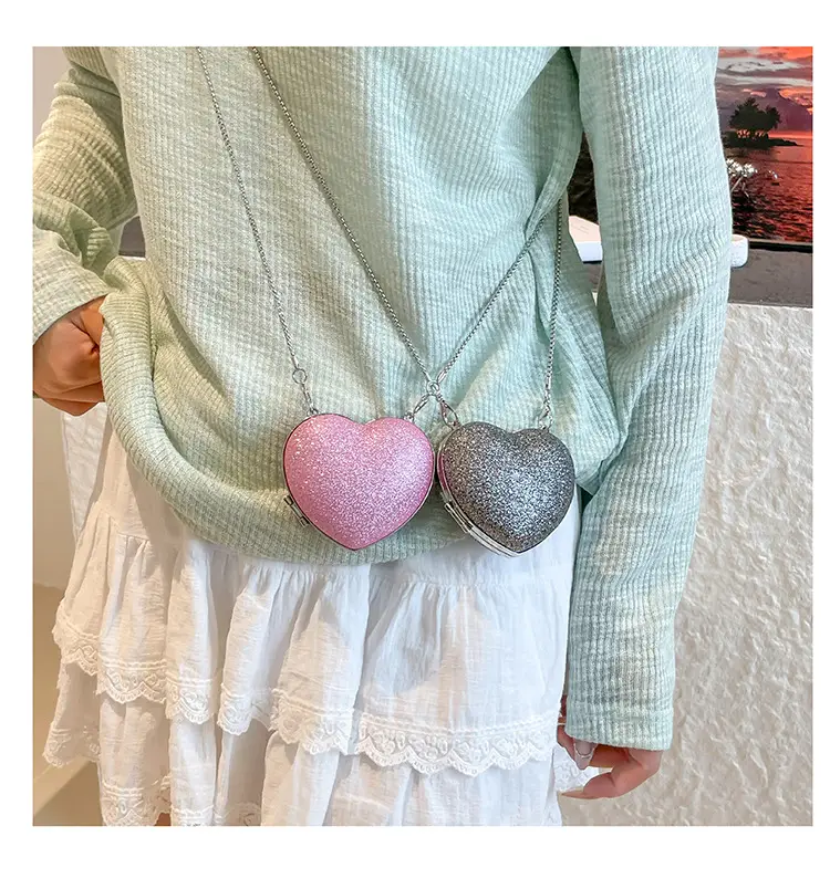 Heart-Shaped Diamond Chain Crossbody Bag Pink — feature 20