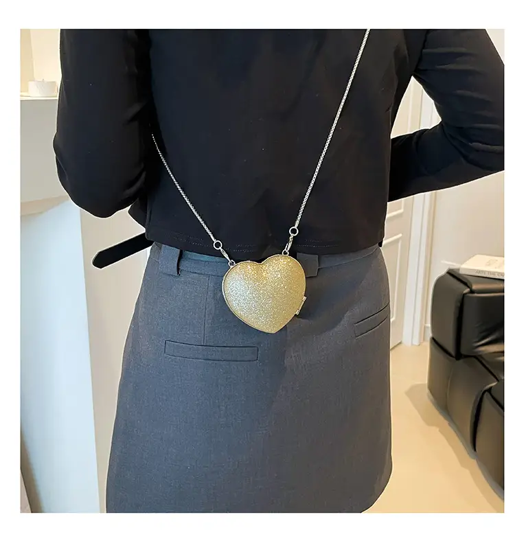 Heart-Shaped Diamond Chain Crossbody Bag Pink — feature 29