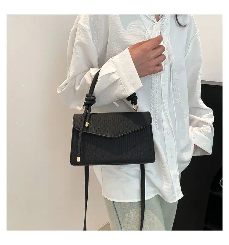 Trendy Brown Striped Shoulder Bag for Women 2025 — feature 21