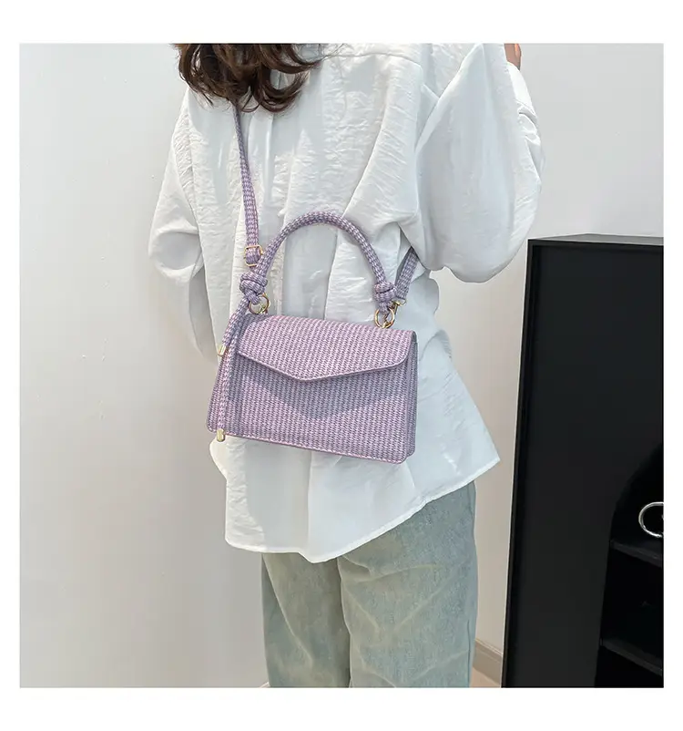 Trendy Brown Striped Shoulder Bag for Women 2025 — feature 29