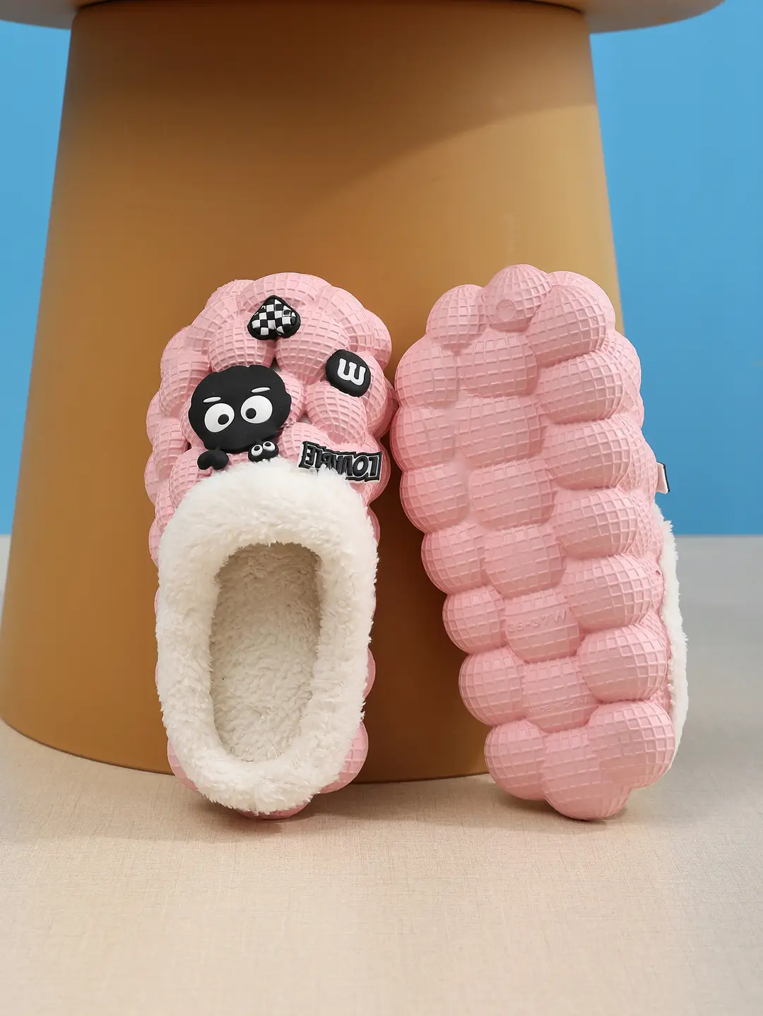 Cute Cartoon Cotton Slippers for Men and Women Eva Non-Slip Cotton Slippers for Autumn and Winter Outer Wear Lychee Warm Thick-Soled Couple Wool Slippers — feature 10