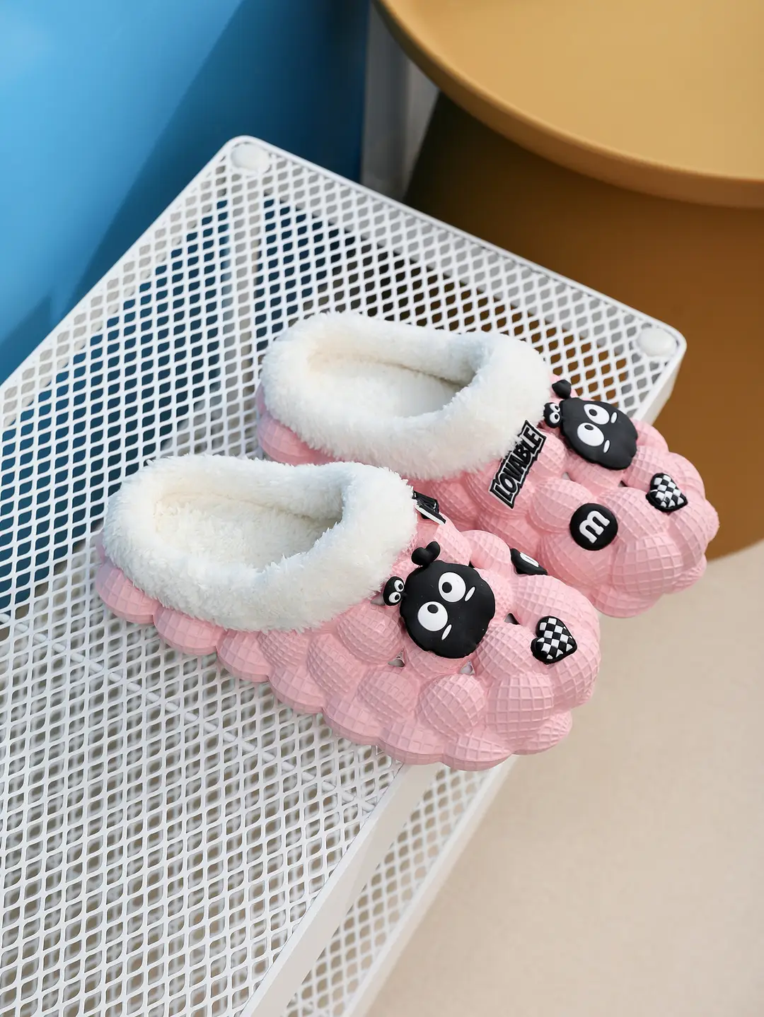 Cute Cartoon Cotton Slippers for Men and Women Eva Non-Slip Cotton Slippers for Autumn and Winter Outer Wear Lychee Warm Thick-Soled Couple Wool Slippers — feature 11