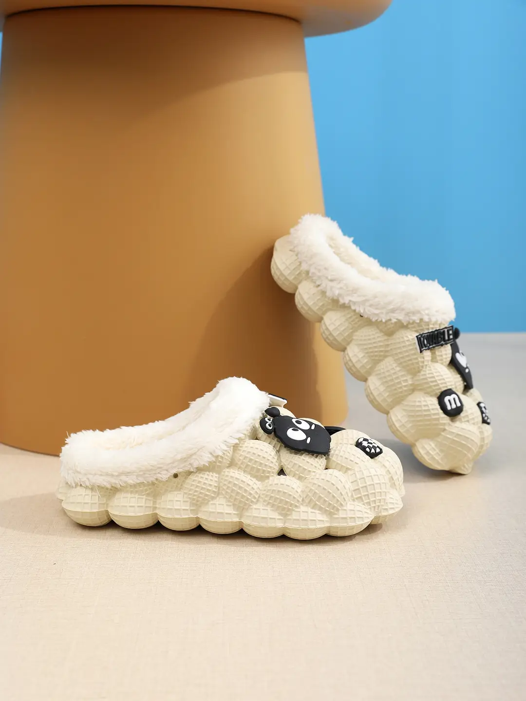 Cute Cartoon Cotton Slippers for Men and Women Eva Non-Slip Cotton Slippers for Autumn and Winter Outer Wear Lychee Warm Thick-Soled Couple Wool Slippers — feature 18