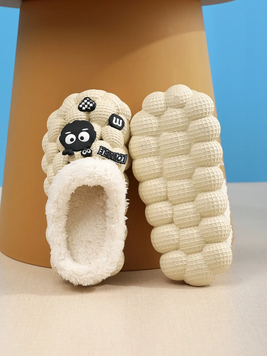 Cute Cartoon Cotton Slippers for Men and Women Eva Non-Slip Cotton Slippers for Autumn and Winter Outer Wear Lychee Warm Thick-Soled Couple Wool Slippers — feature 19