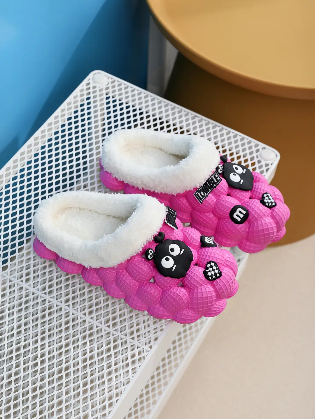 Cute Cartoon Cotton Slippers for Men and Women Eva Non-Slip Cotton Slippers for Autumn and Winter Outer Wear Lychee Warm Thick-Soled Couple Wool Slippers — feature 7