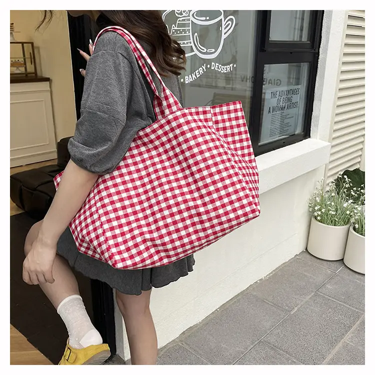 Red Checkered Large Capacity Shoulder Tote Bag — feature 11