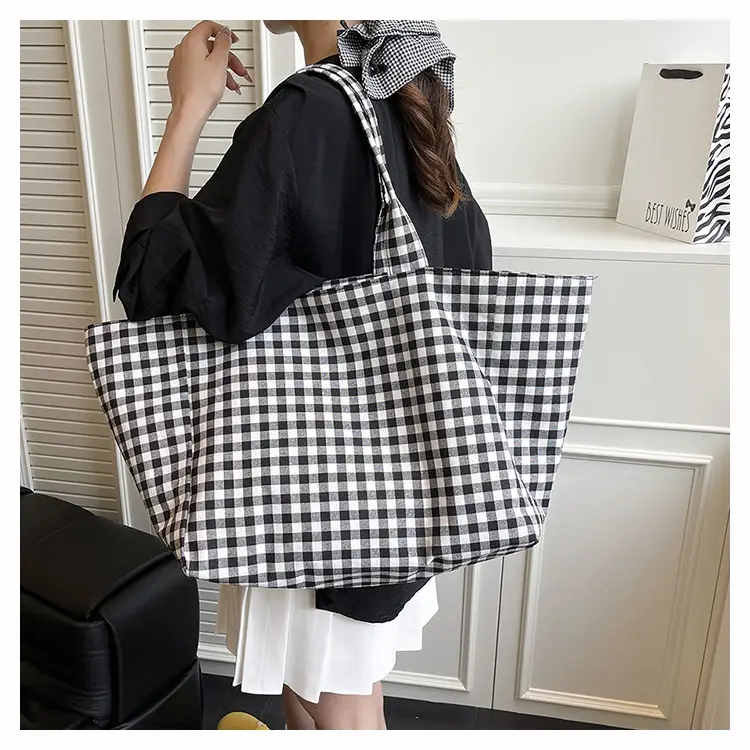 Red Checkered Large Capacity Shoulder Tote Bag — feature 14