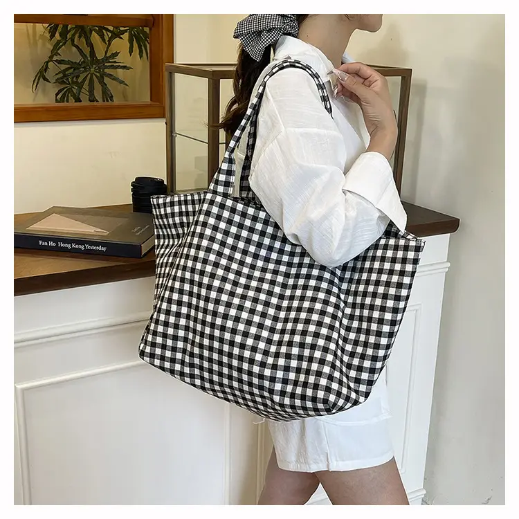 Red Checkered Large Capacity Shoulder Tote Bag — feature 15