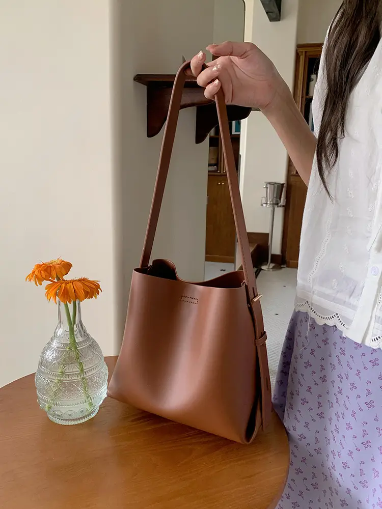 Brown Leather Tote Bag Large Capacity for Women - Image 6