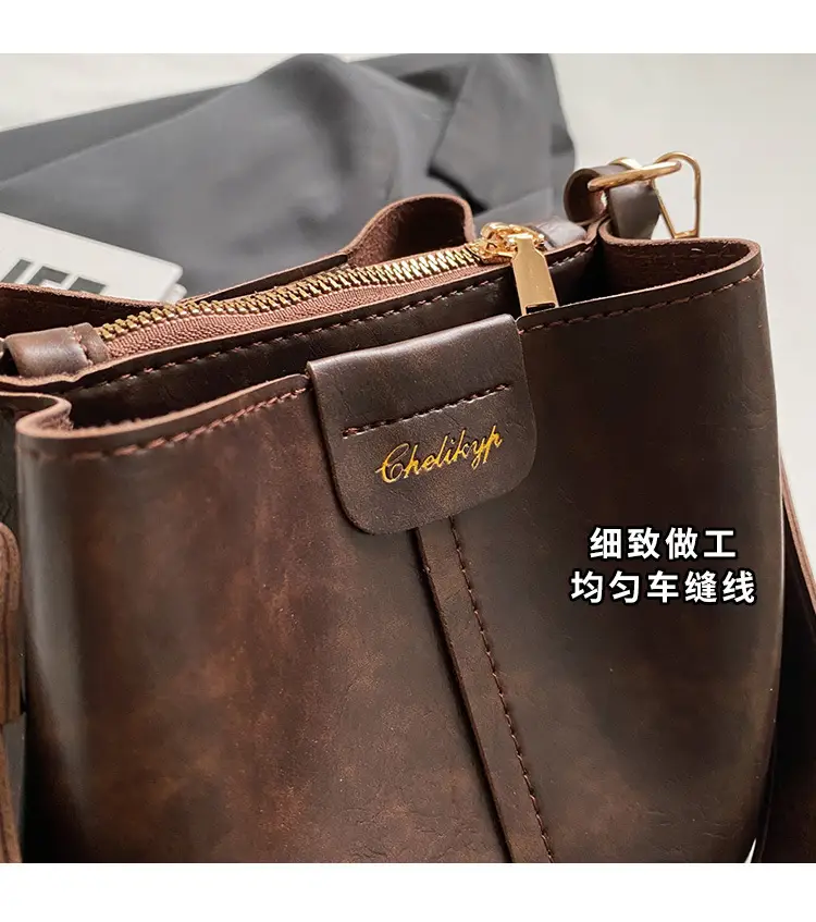 Korean Style Women's Leather Bag Beige 2026 — feature 16