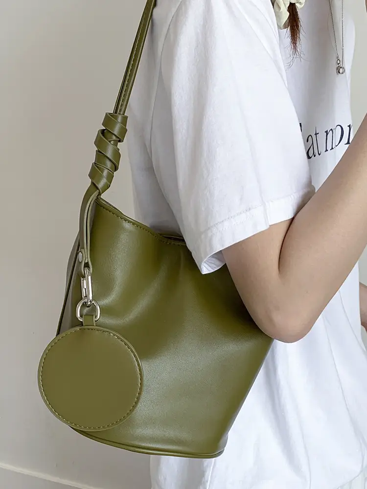 Women's White Cylindrical Leather Shoulder Bag