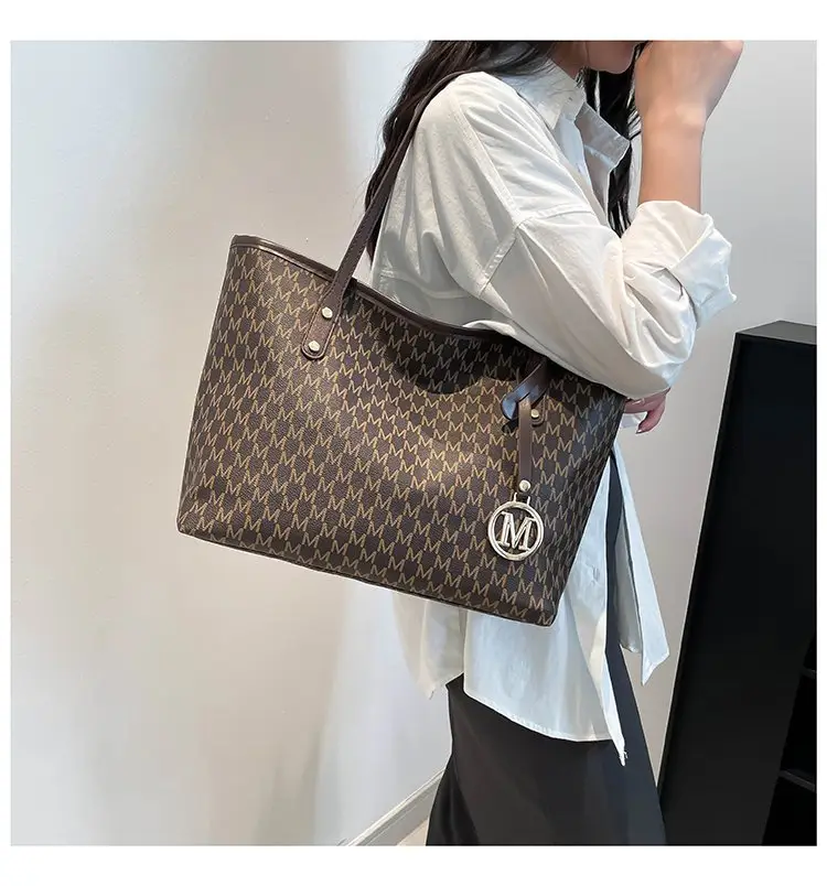 Women's Large Capacity Tote Bag New Versatile Niche Design Shoulder Bag — feature 30