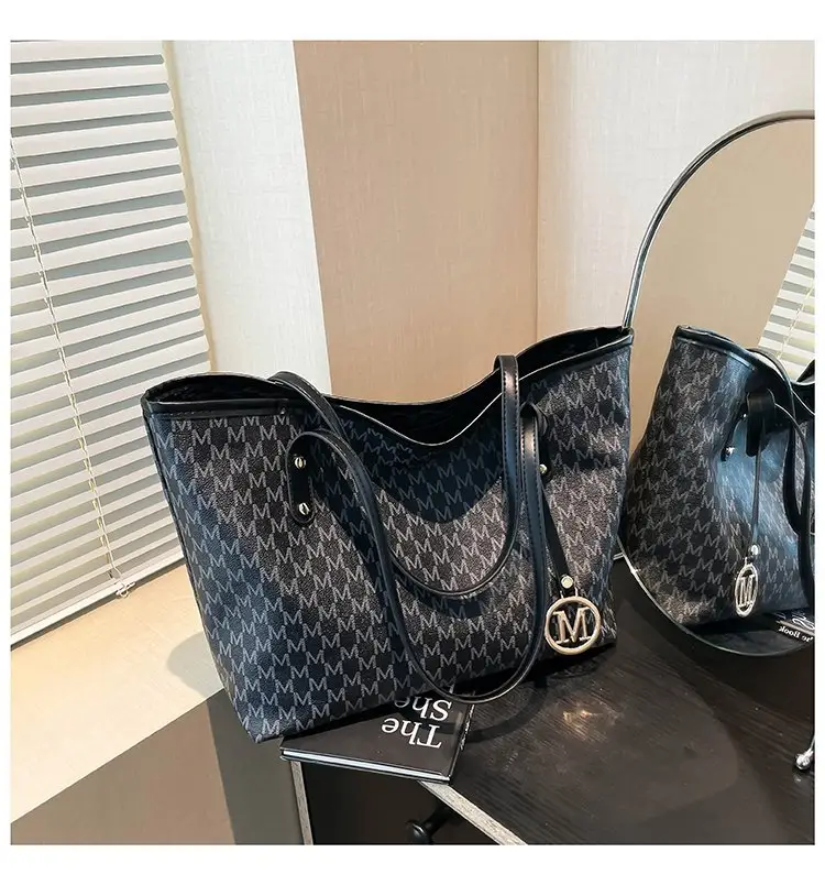 Women's Large Capacity Tote Bag New Versatile Niche Design Shoulder Bag — feature 34