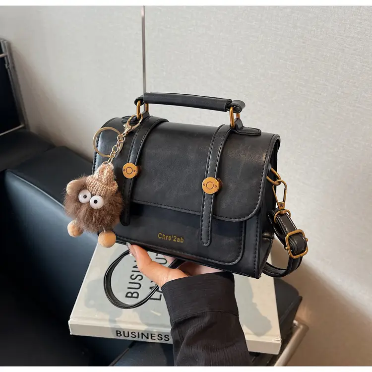 Women Retro Brown Leather Shoulder Bag 2025 — feature 11