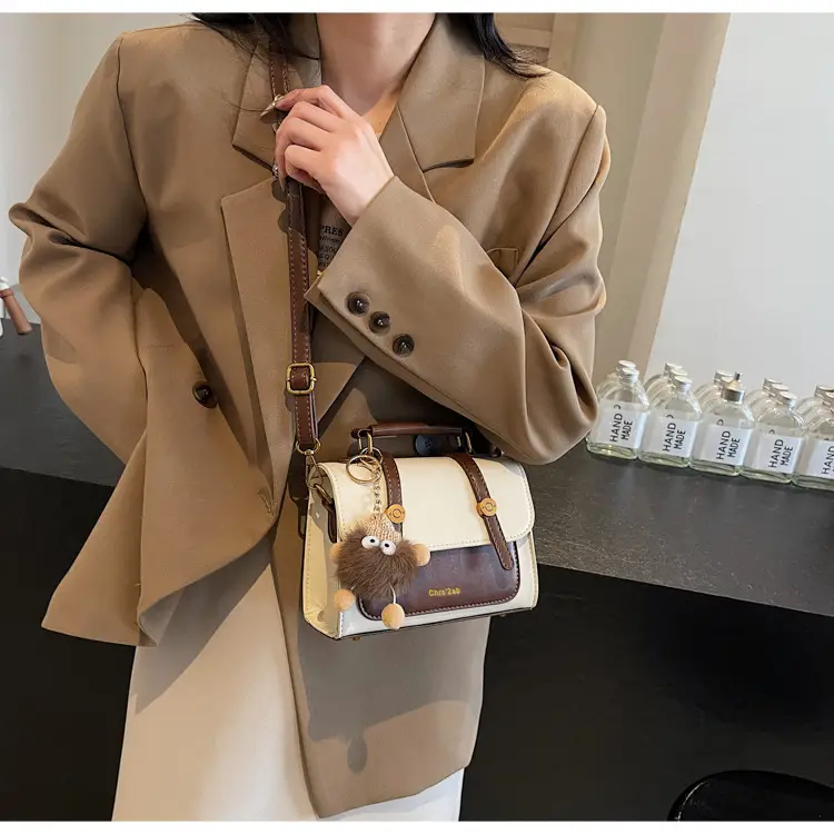 Women Retro Brown Leather Shoulder Bag 2025 — feature 23