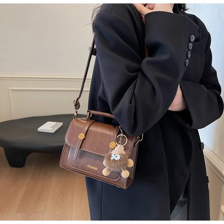 Women Retro Brown Leather Shoulder Bag 2025 — feature 27