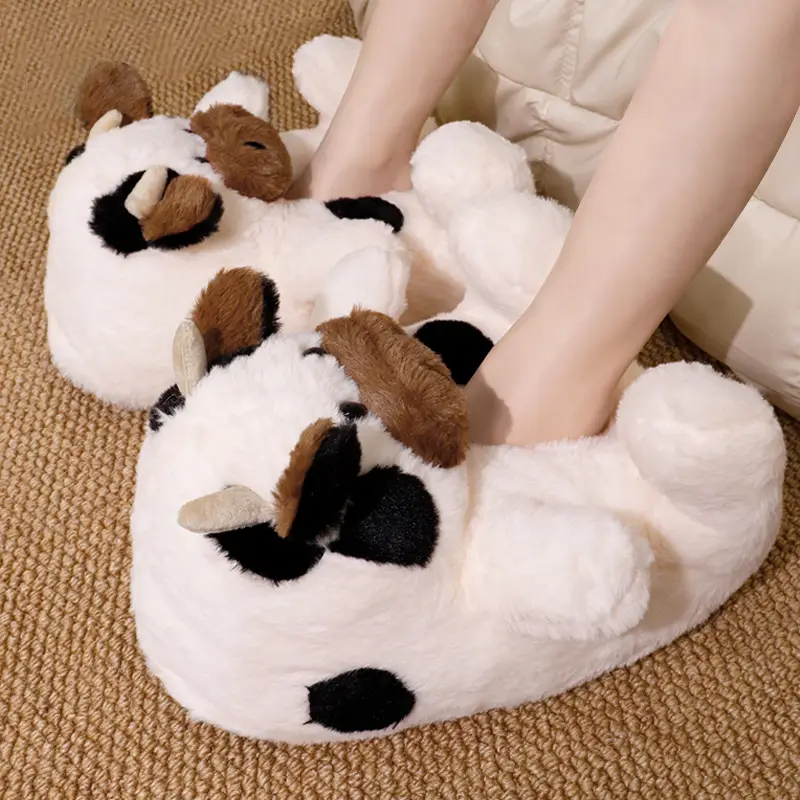 All-Inclusive Cartoon Little Cow Cotton Slippers for Men and Women, Winter Indoor Warm Plush Home Shoes Ins - Image 2