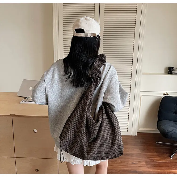 White Plaid Lazy Style Shoulder Bag for Women 2025 — feature 11
