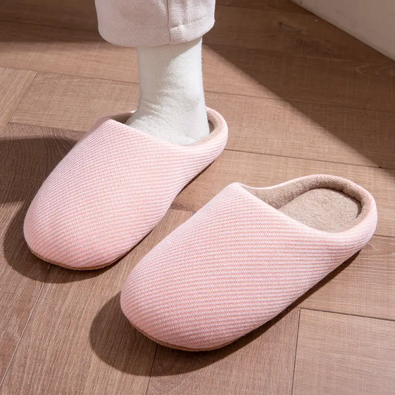 Japanese-Style Autumn and Winter Indoor Cotton Slippers for Men, Silent Floor-Friendly Soft Sole, Warm and Non-Slip, Couple's Cotton Slippers for All Seasons, Women's - Image 8