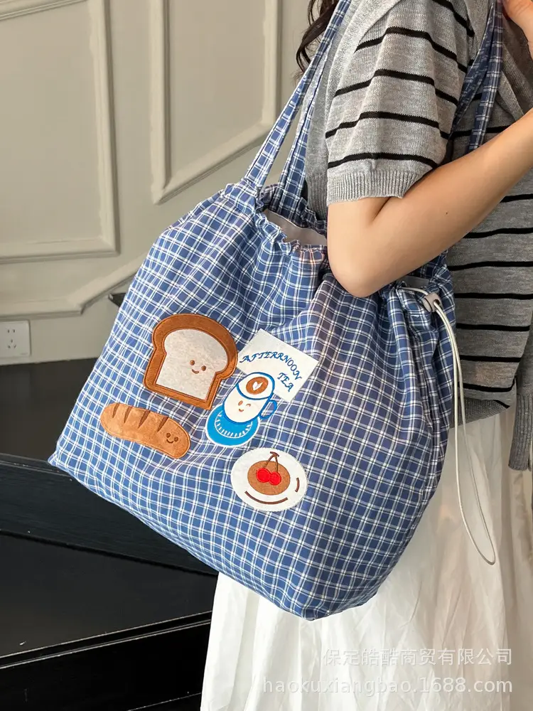 Women's Drawstring Canvas Shoulder Bag with Bunny Design - Image 2