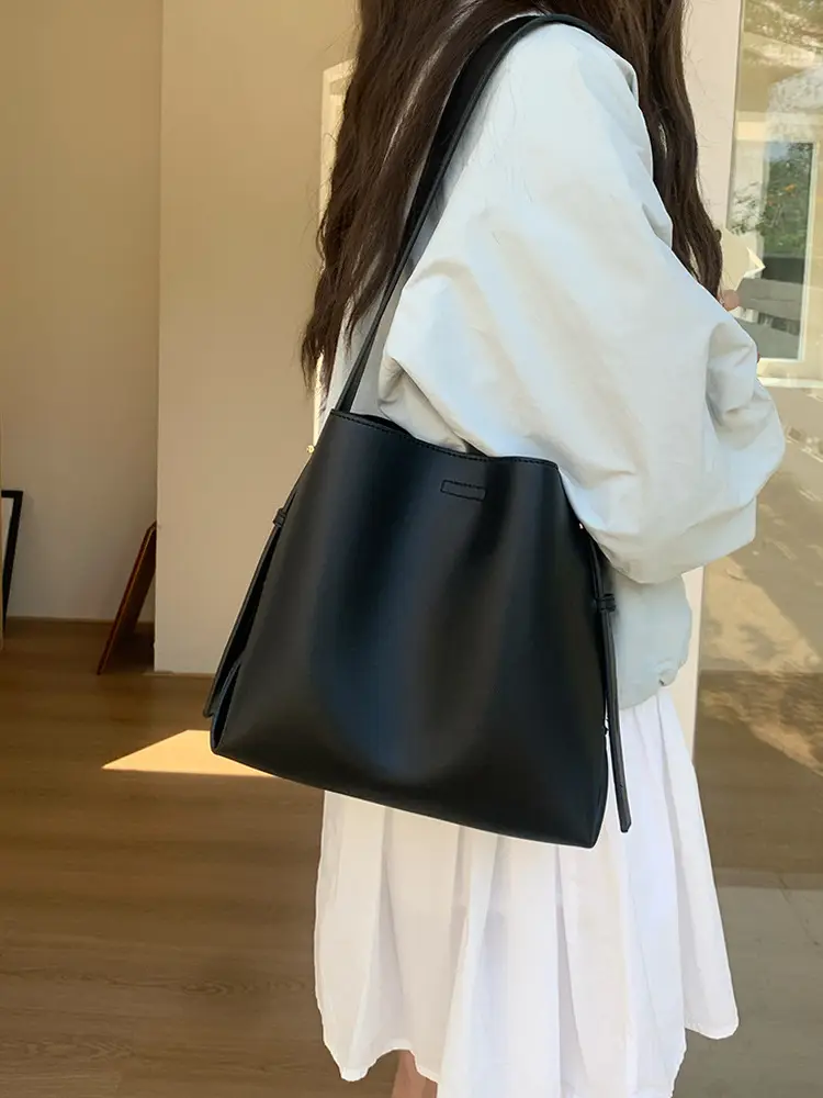 Brown Leather Bucket Bag for Women 2026 — feature 5