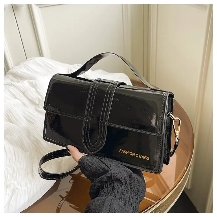 Women's Square Handheld Bag Red Black Leather 2025 — feature 26