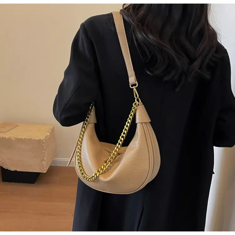 Women Chain Crossbody Bag Beige Large Capacity — feature 11