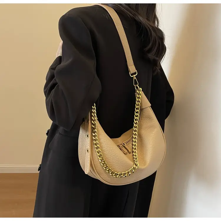 Women Chain Crossbody Bag Beige Large Capacity — feature 13