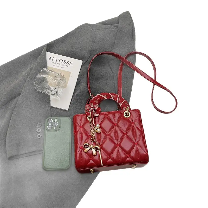 White Quilted Princess Diana Shoulder Bag with Chain - Image 9
