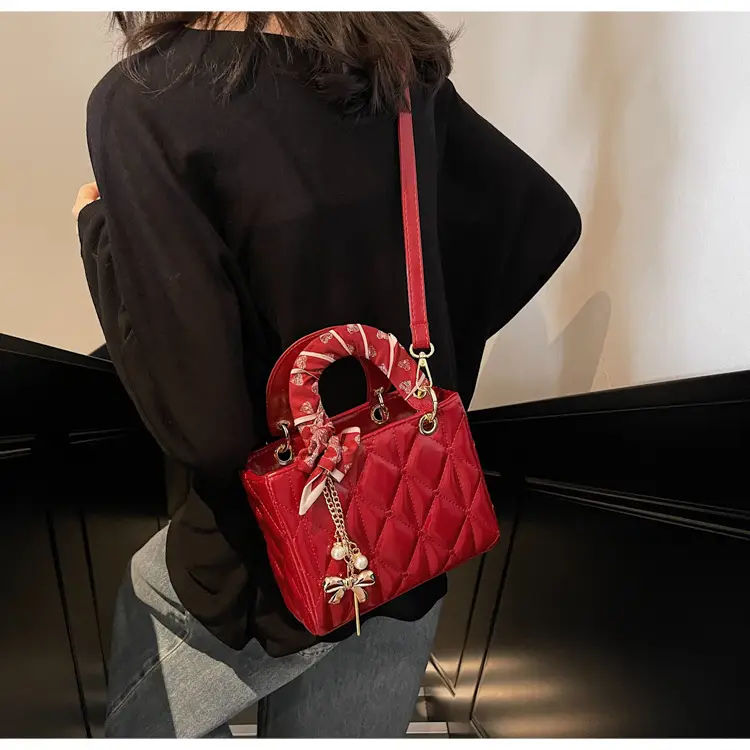 White Quilted Princess Diana Shoulder Bag with Chain — feature 14