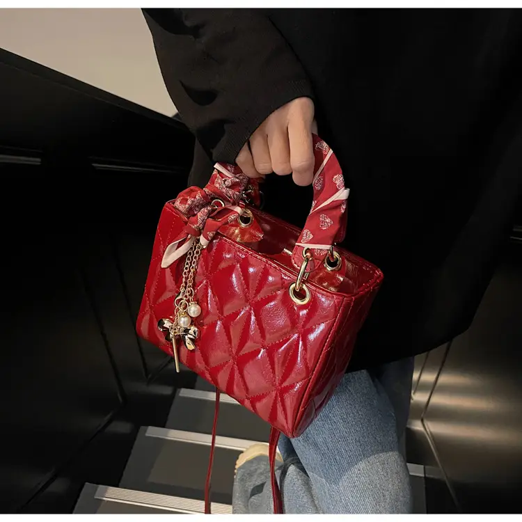 White Quilted Princess Diana Shoulder Bag with Chain — feature 16