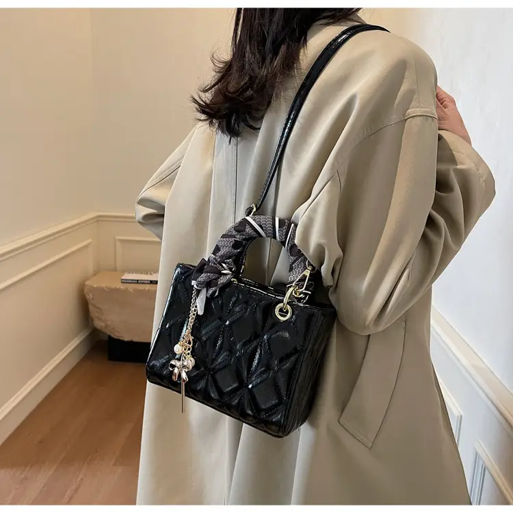 White Quilted Princess Diana Shoulder Bag with Chain — feature 22