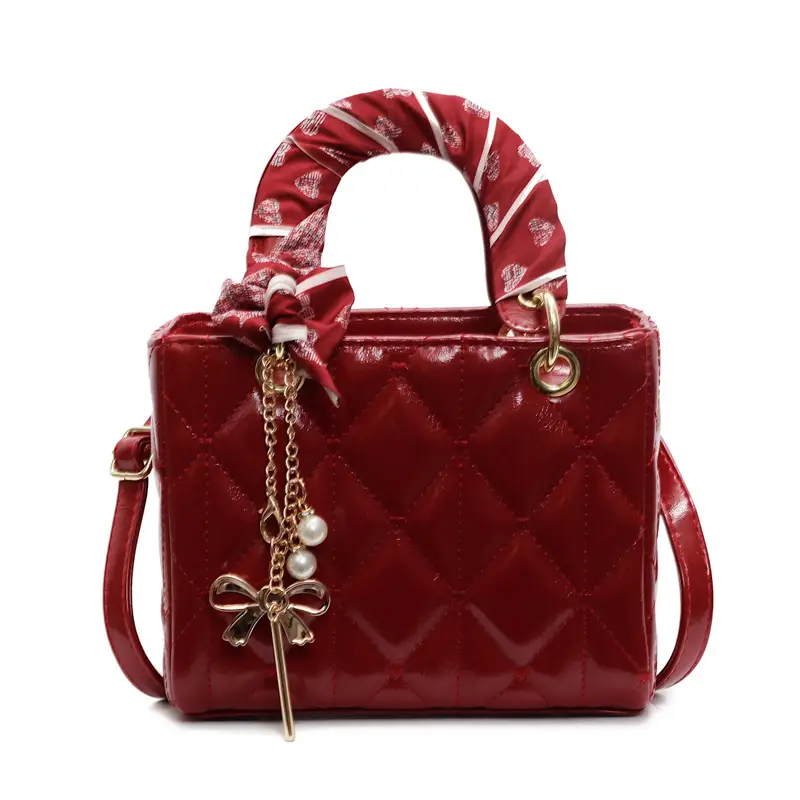 White Quilted Princess Diana Shoulder Bag with Chain - Image 3