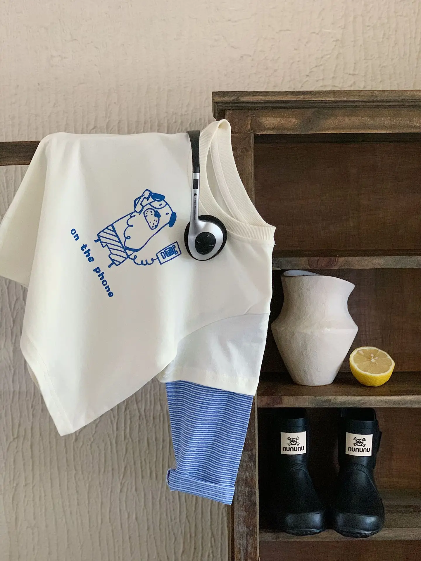 Japanese Style Cartoon Boys T-Shirt White Blue Sleeve — feature 3