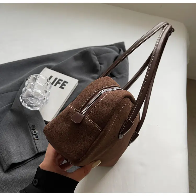 Brown Crossbody Bag for Women Large Capacity 2025 — feature 17