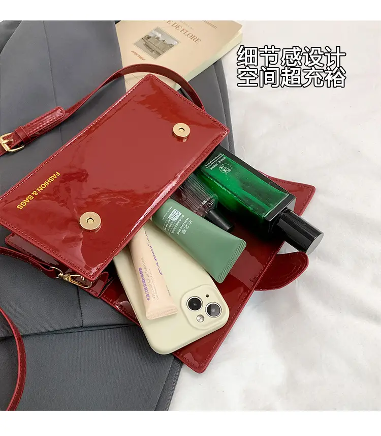 2025 New Jersey Style Crossbody Bag Red Black — feature 6