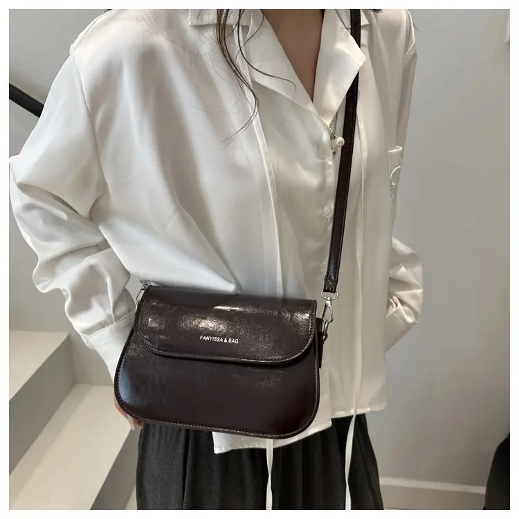 Korean Style Single Shoulder Crossbody Bag Brown Saddle — feature 10