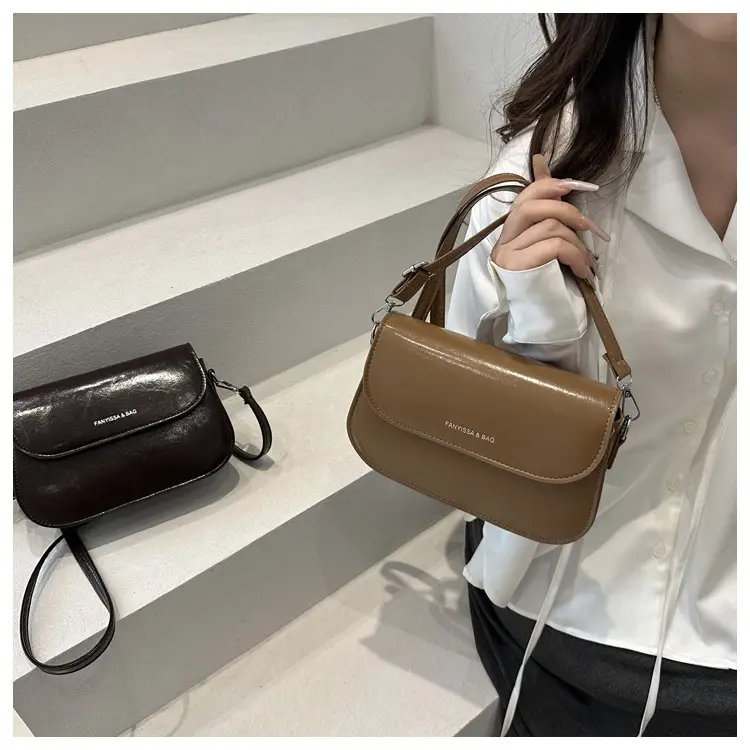 Korean Style Single Shoulder Crossbody Bag Brown Saddle — feature 15